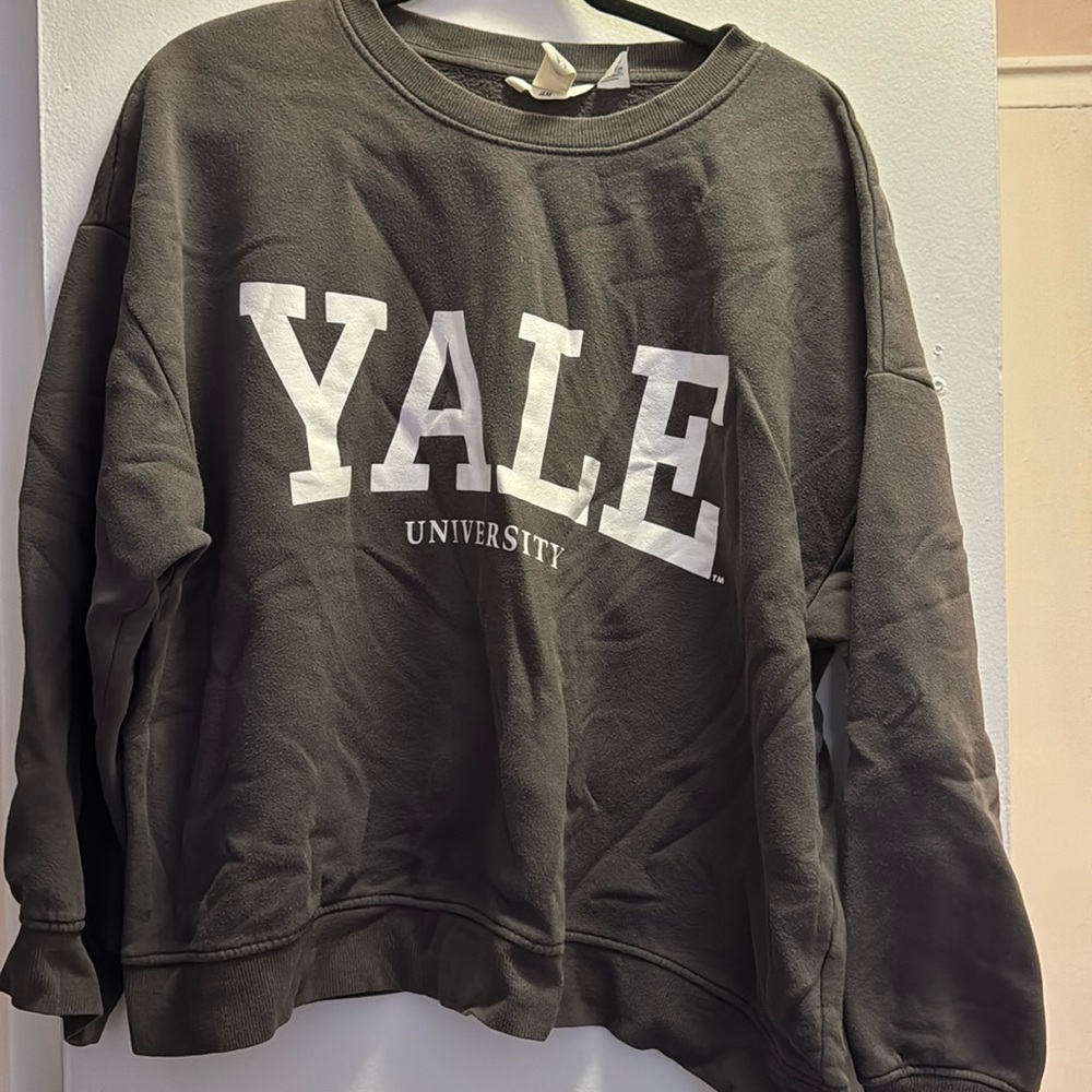 Cute yale sweater